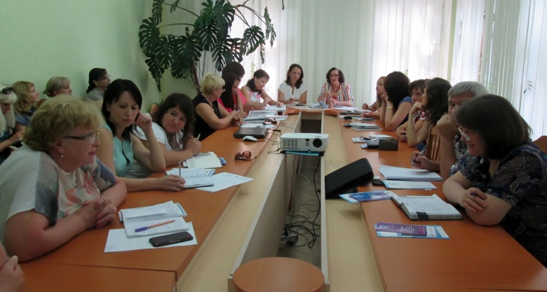 Ședința comună a Centrului de Drept al Femeilor și reprezentanților Direcției Municipale pentru Protecția Drepturilor Copilului
